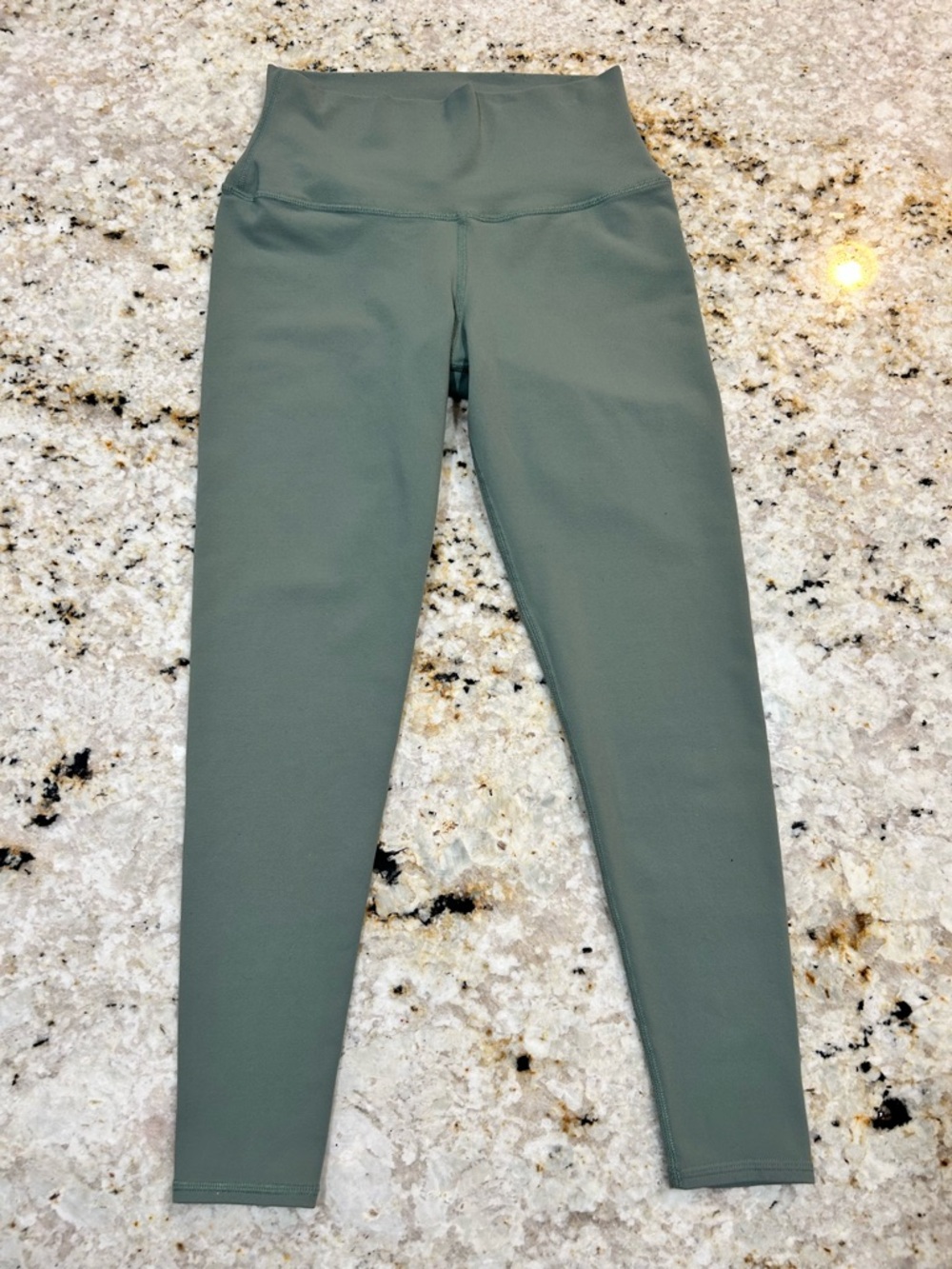 Alo High-Waist Olive Green  Leggings